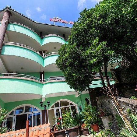 Hotel Hoti Ulcinj Exterior photo