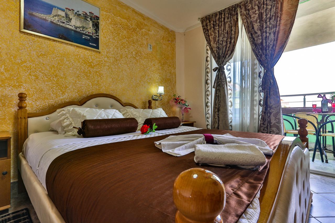 Hotel Hoti Ulcinj Exterior photo